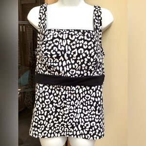 Lands’ End ladies tankini top. NWOT.